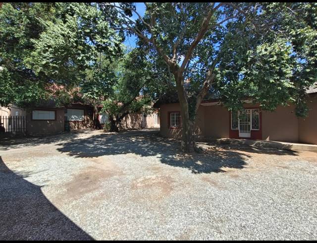 325M² OFFICE FOR SALE IN BO-DORP
